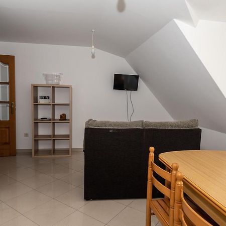 Apartamentos O Grove Exterior photo